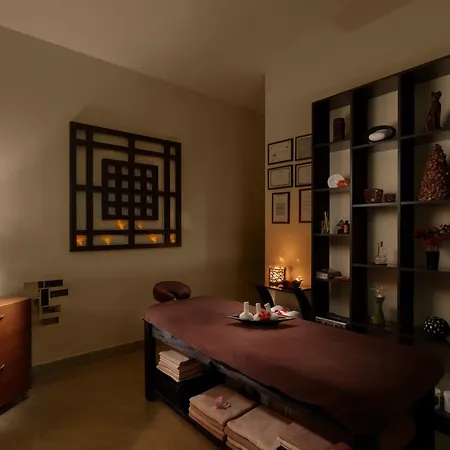 Ani Plaza Hotel-3