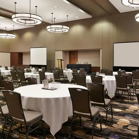 Residence Inn By Marriott Calgary Airport-3