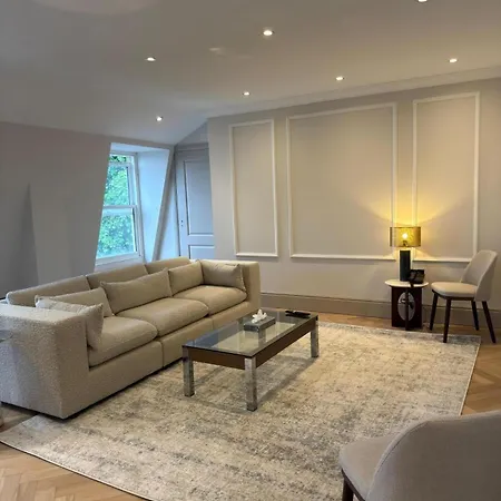 Ashburn Court Apartments-2