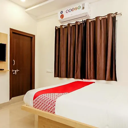 Hotel O Hyvin Suites-3