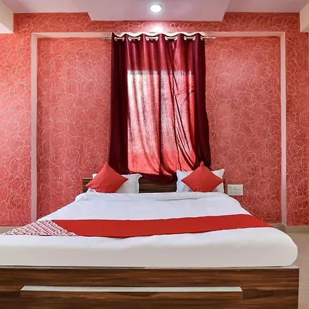 Oyo 70183 Sai Kripa Lodging-2