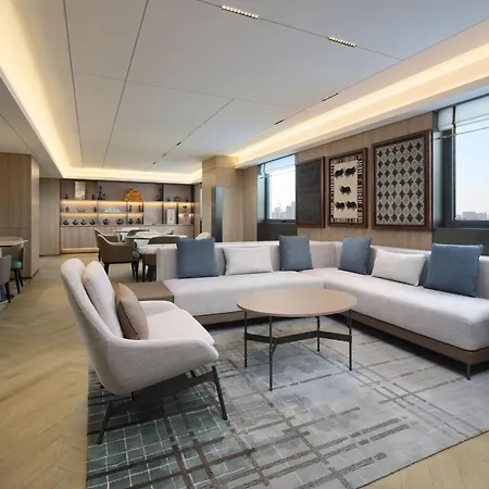 Courtyard By Marriott Shanghai Xujiahui-2