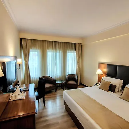 Peerless Hotel Kolkata-3