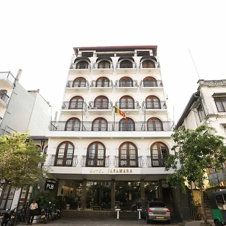 Hotel Casamara - Center Point Kandy-3