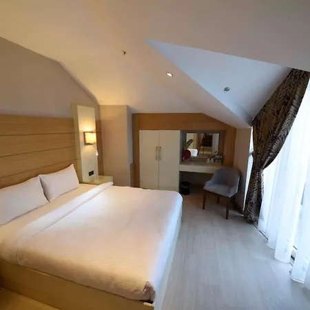 Le Mirage Hotel-2