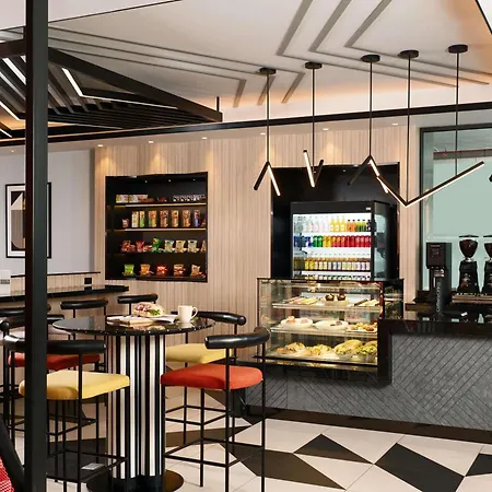 Tribe Living Bangkok Sukhumvit 39 By Accorhotels-3