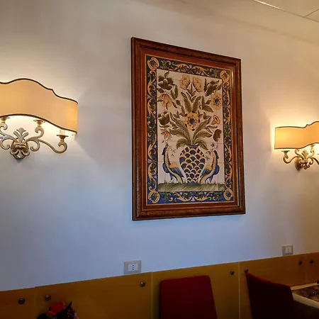 Excellent Trinity Rooms-2
