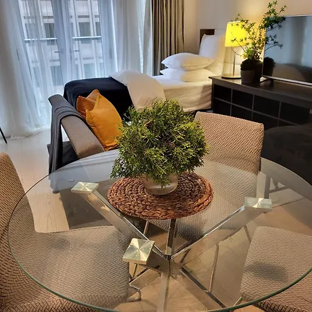 Stylish Downtown Toronto Residential Hotel-3