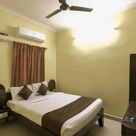 Oyo Flagship 8128 Hotel Valli Paradise-3