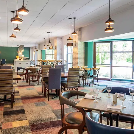 Novotel Newcastle Airport-2