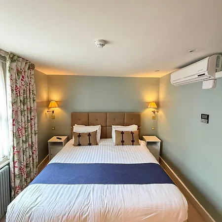 Fielding Hotel-3