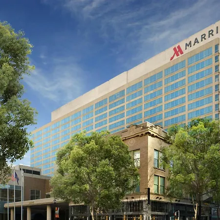 Louisville Marriott Downtown-3
