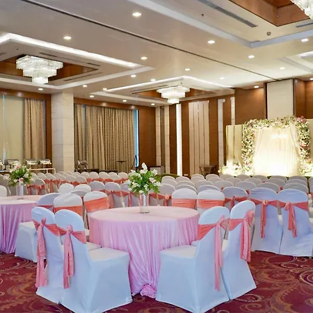 Golden Tulip Lucknow-3