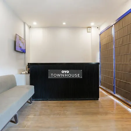 Townhouse Meera Bagh-3