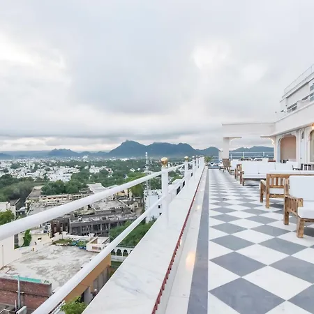 Raj Kuber - A Boutique Lake View Hotel-2
