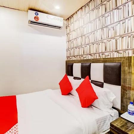 Oyo Flagship Hotel Qubic-3