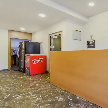 Super Oyo Krishna Guest House-3