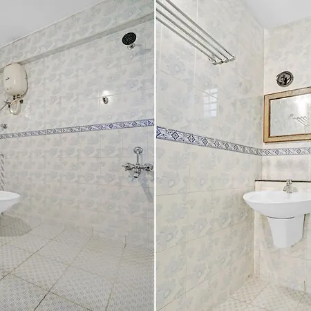 Collection O Hotel Mali-3