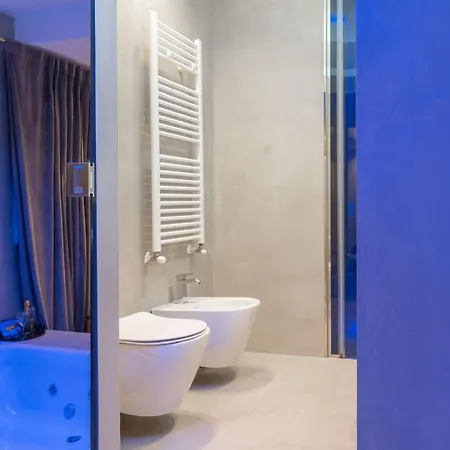 Four Luxury Suite-3