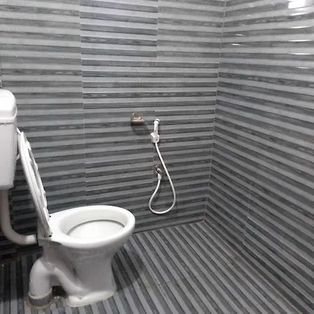 Hotel O Ganpat-3