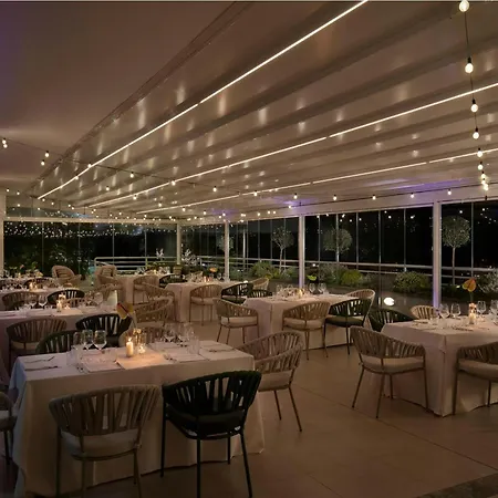 Courtyard By Marriott Rome Central Park-3