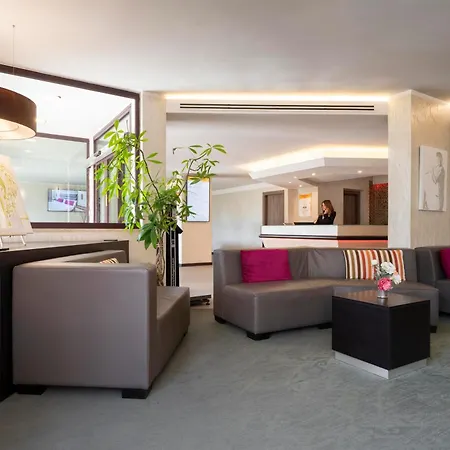 Warmthotel-2