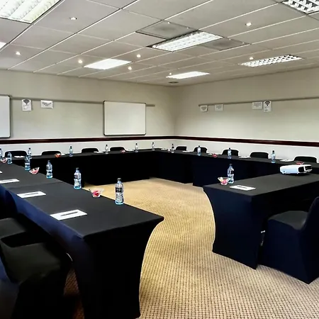 Benvenuto Hotel & Conference Centre-2