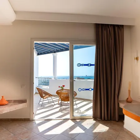 Intouriste Hotel & Suites-3