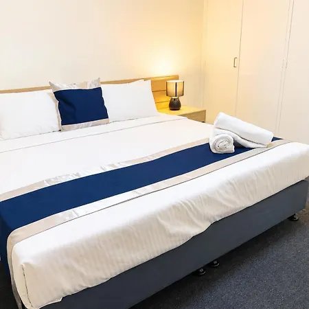 City Edge East Melbourne Apartment Hotel-3
