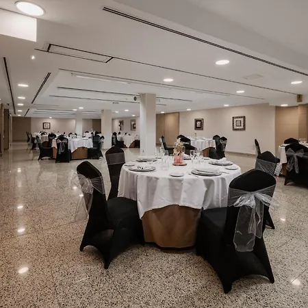 Hotel Crowne Plaza Madrid Airport-2