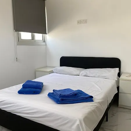 Nissi Avenue Suites-3