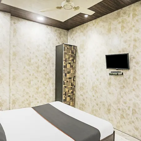 Hotel O Kashish Residency Near Model Town Metro Station-3