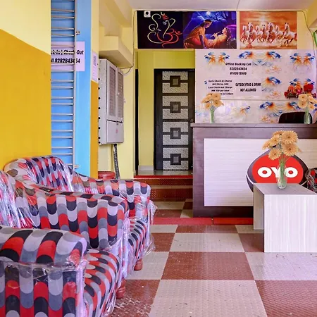 Hotel O 4 Friends-3