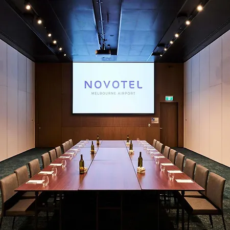 Ibis Styles Melbourne Airport-3