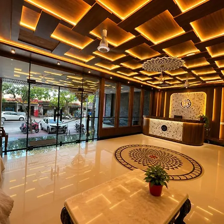Premium Sitara Grand, Near Har Ke Pauri, Haridwar #Parking #Gamingzone #Conference Hall #Open Terrace-3