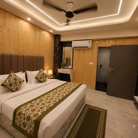 Premium Sitara Grand, Near Har Ke Pauri, Haridwar #Parking #Gamingzone #Conference Hall #Open Terrace-2