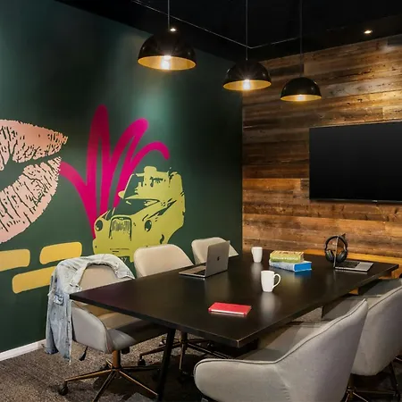 Moxy Belfast City-2