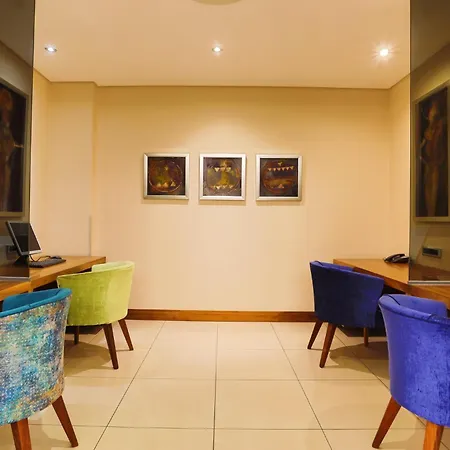 Holiday Inn Johannesburg-Rosebank By Ihg-3