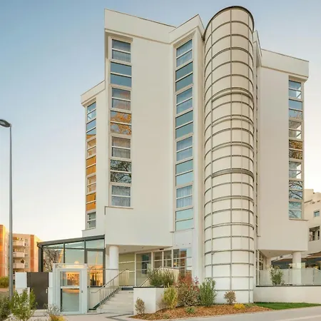 Four Points By Sheraton Reims Cathedrale-3