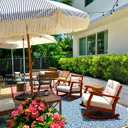 North Beach Hotel-2