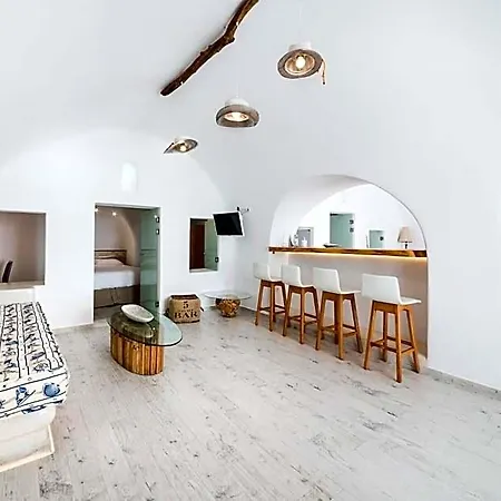 Hyperion Oia Suites-2