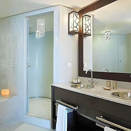 Boutique Hotel La Renaissance - Adults Only-2