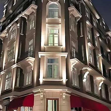 Corinne Art & Boutique Hotel-3