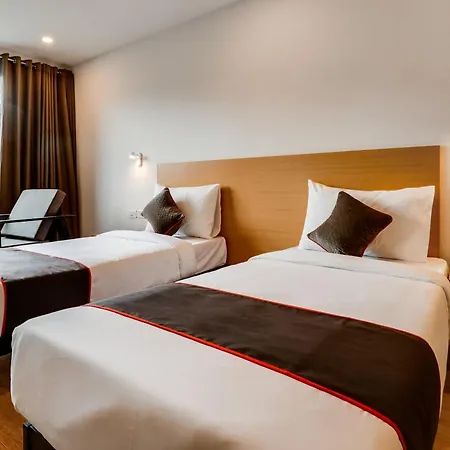 Townhouse Gandhi Hall-2