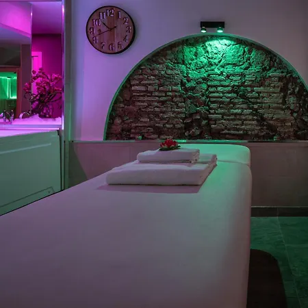 Corso Suite 107 Rooms Wellness & Spa-3