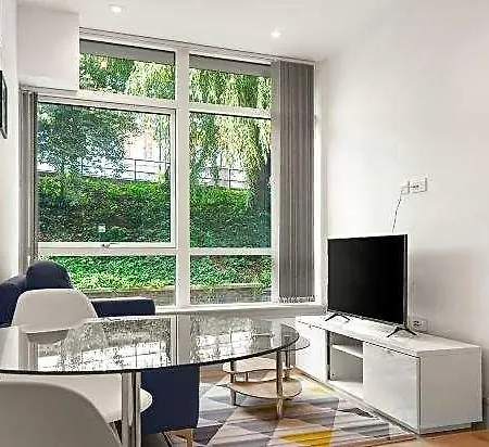 Lanterns Court Serviced Apartments By Thesqua.Re-2