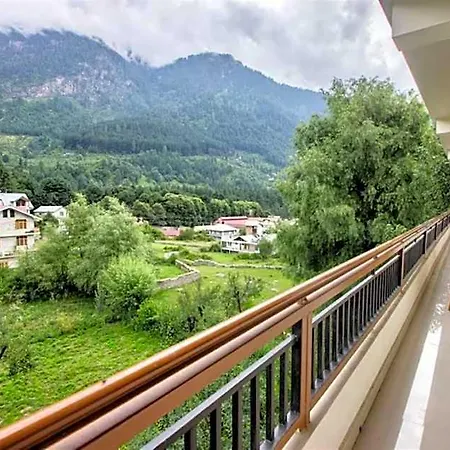 Goroomgo J J Regency Manali-3