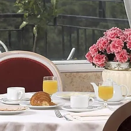 Hotel Eliseo-3