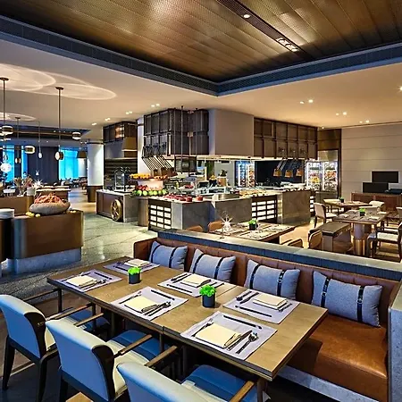 Intercontinental Hotels Shanghai Wonderland By Ihg-2