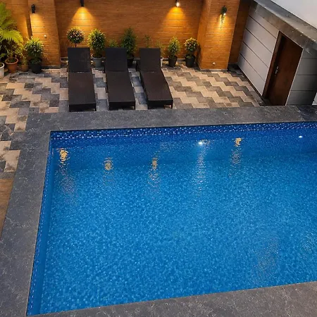 Rich Grand Hotel Near To Tajmahal-3